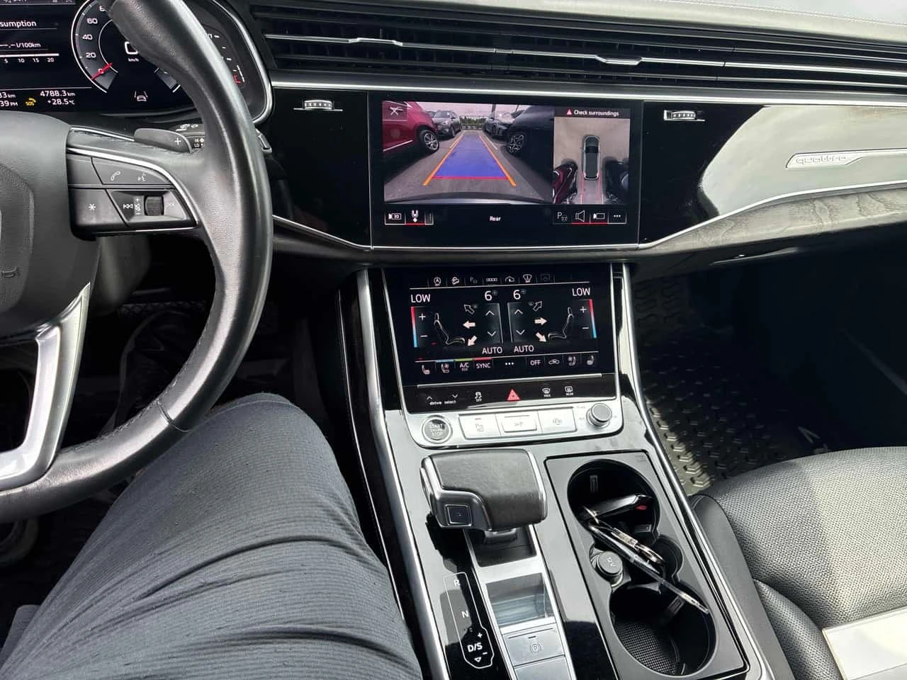 Audi Q7 Technik  CARFAX, снимка 9 - Автомобили и джипове - 55736376