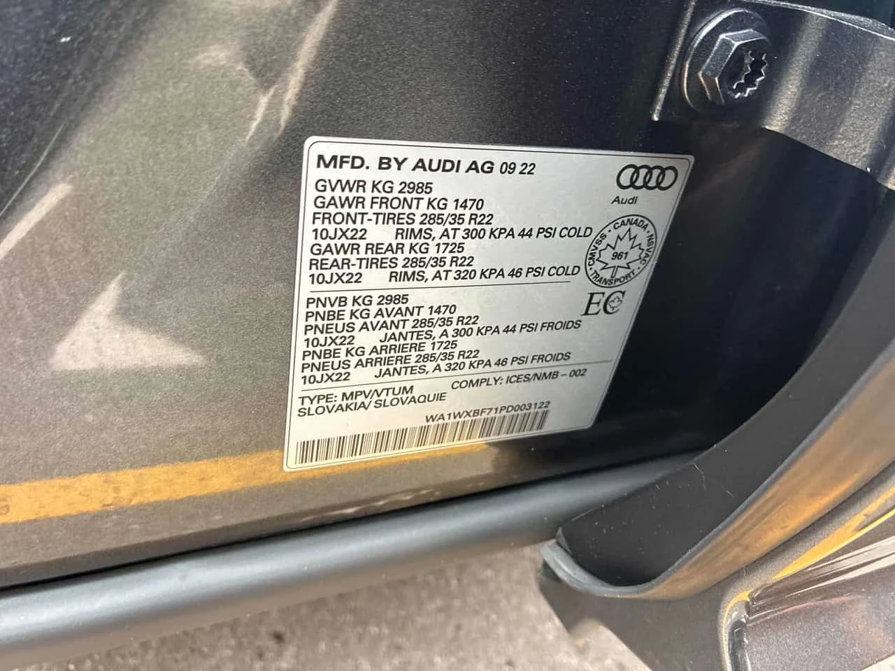 Audi Q7 Technik  CARFAX, снимка 11 - Автомобили и джипове - 55736376