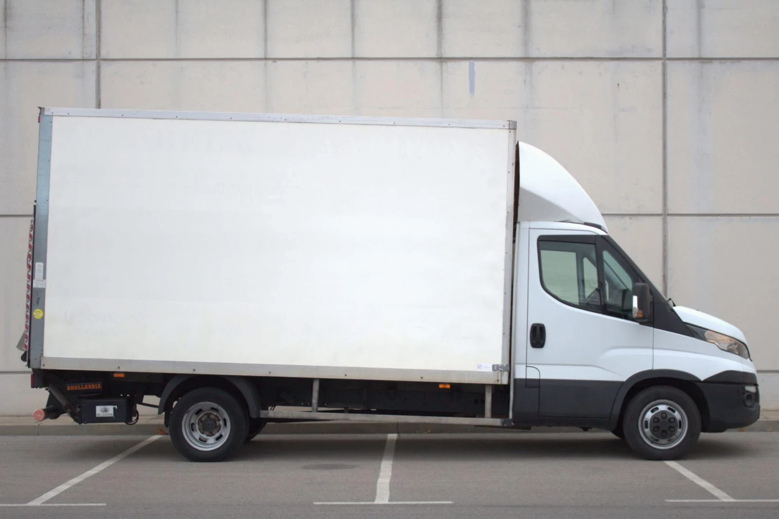 Iveco Daily, снимка 2 - Бусове и автобуси - 53810818