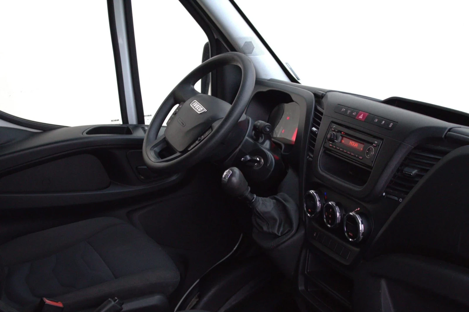 Iveco Daily, снимка 12 - Бусове и автобуси - 53810818