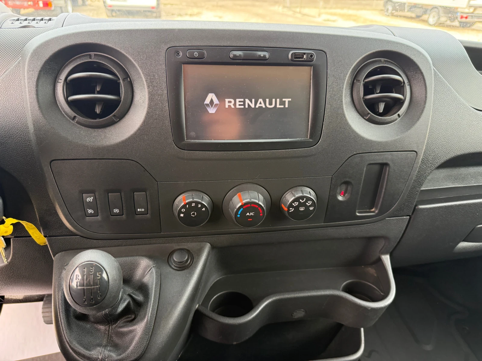 Renault Master 2.3 dCi 150KC KM 63.000 ПЕРФЕКТЕН НОВ, снимка 13 - Бусове и автобуси - 56230743