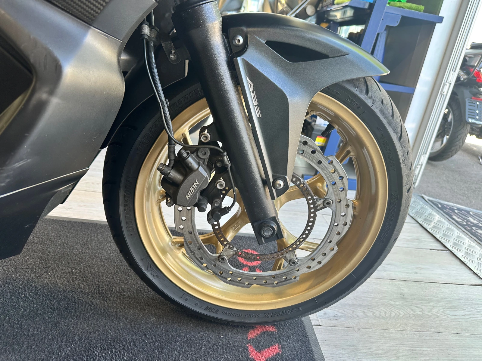 Honda Integra 750S ABS/Akrapovic 03.2015г., снимка 12 - Мотоциклети и мототехника - 55090384