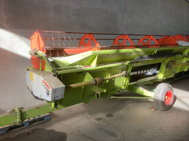 Комбайн Claas Mega 360, снимка 8 - Селскостопанска техника - 53477144