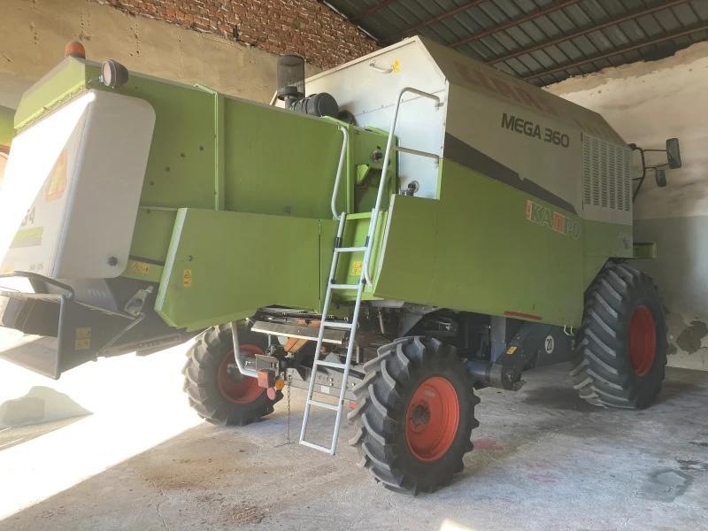 Комбайн Claas Mega 360, снимка 3 - Селскостопанска техника - 53477144