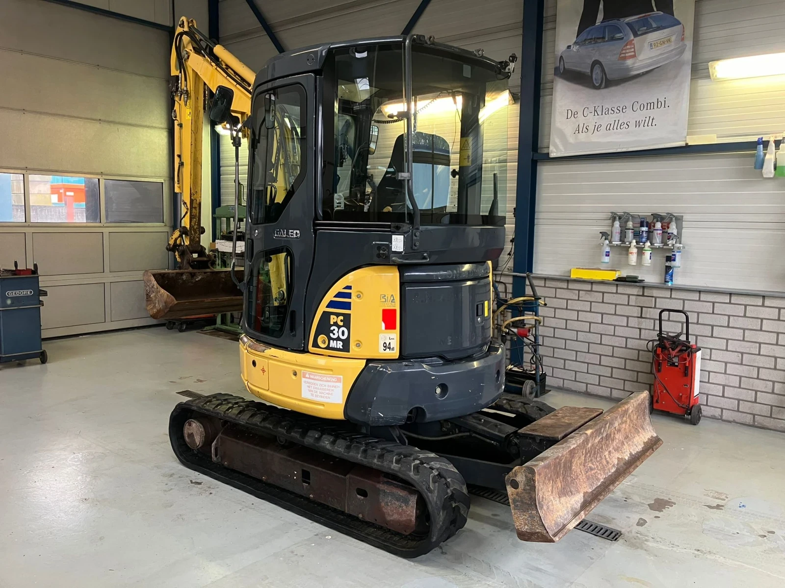 Багер Komatsu PC30, снимка 1