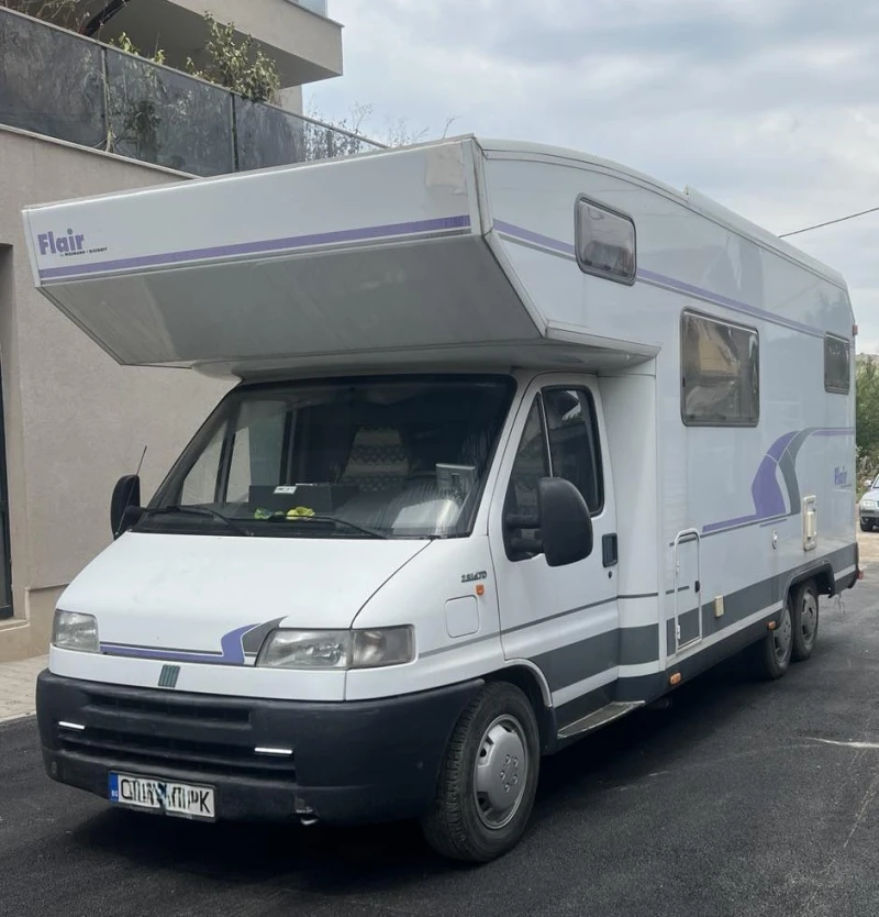 Кемпер Niesmann Bischoff Flair, снимка 3 - Каравани и кемпери - 52268018