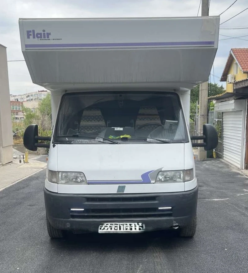 Кемпер Niesmann Bischoff Flair, снимка 2 - Каравани и кемпери - 52268018