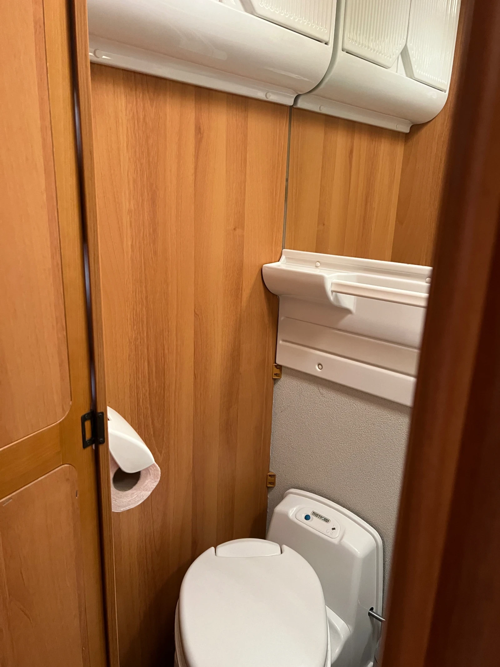 ������ Niesmann Bischoff Flair | Mobile.bg � ����������� 13