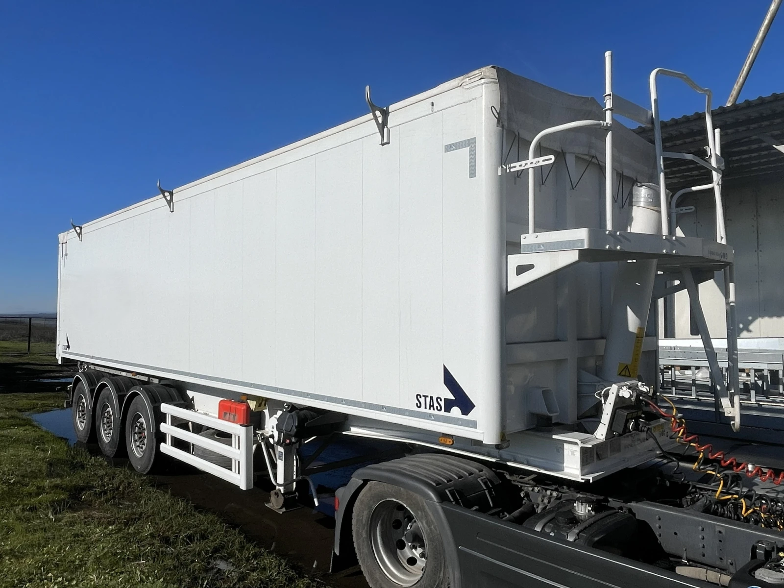 Полуремарке Stas S24