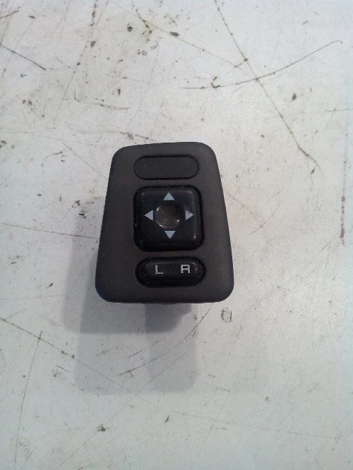 Копче ел.огледала за субару форестър 