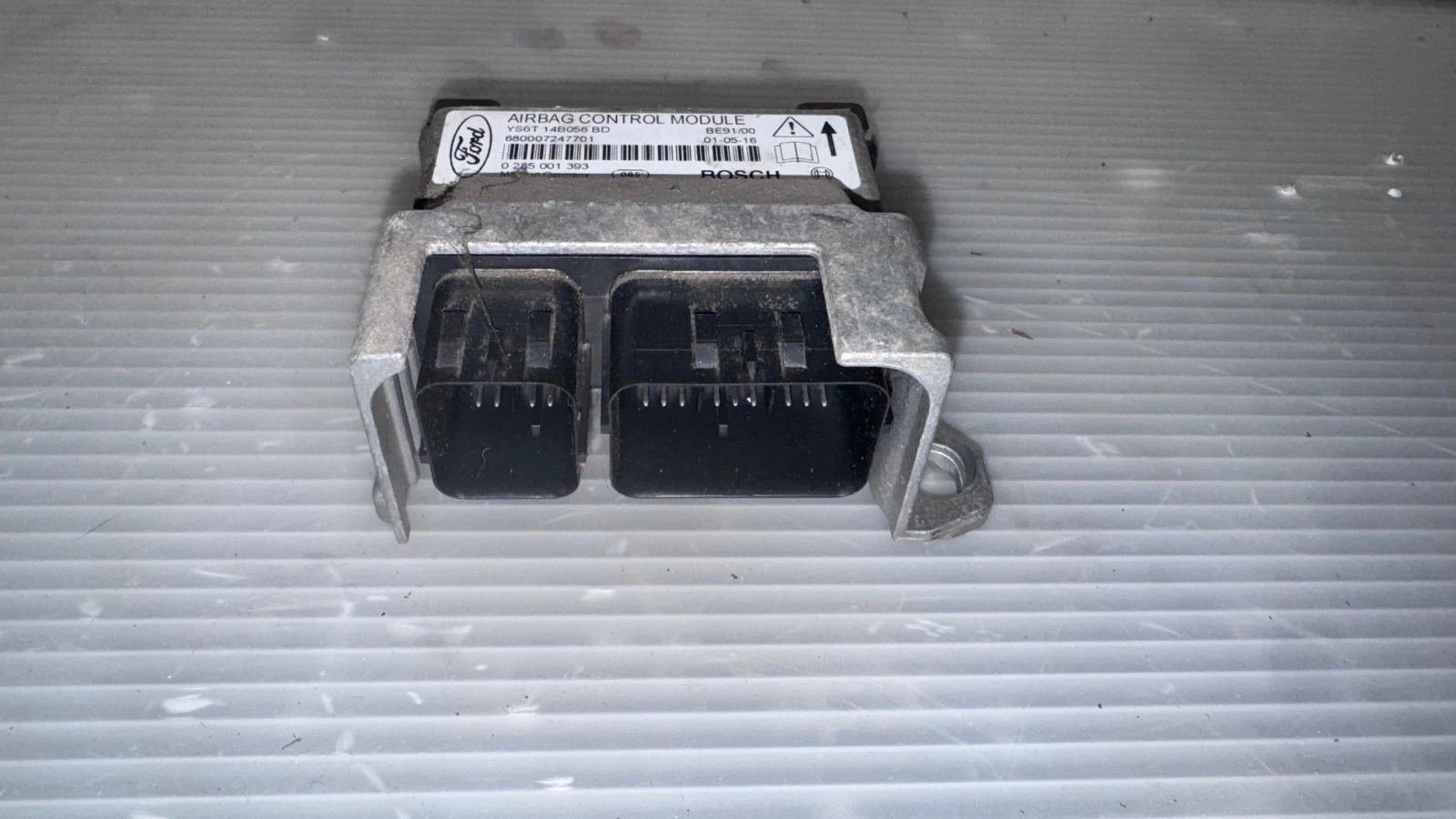 Airbag  /  /  a Ford Fiesta - YS6T14B056 | Mobile.bg   1