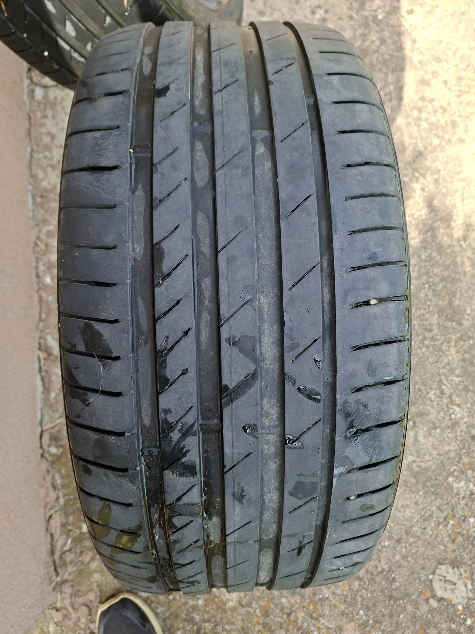 Гуми Летни 255/40R19, снимка 7 - Гуми и джанти - 54209161