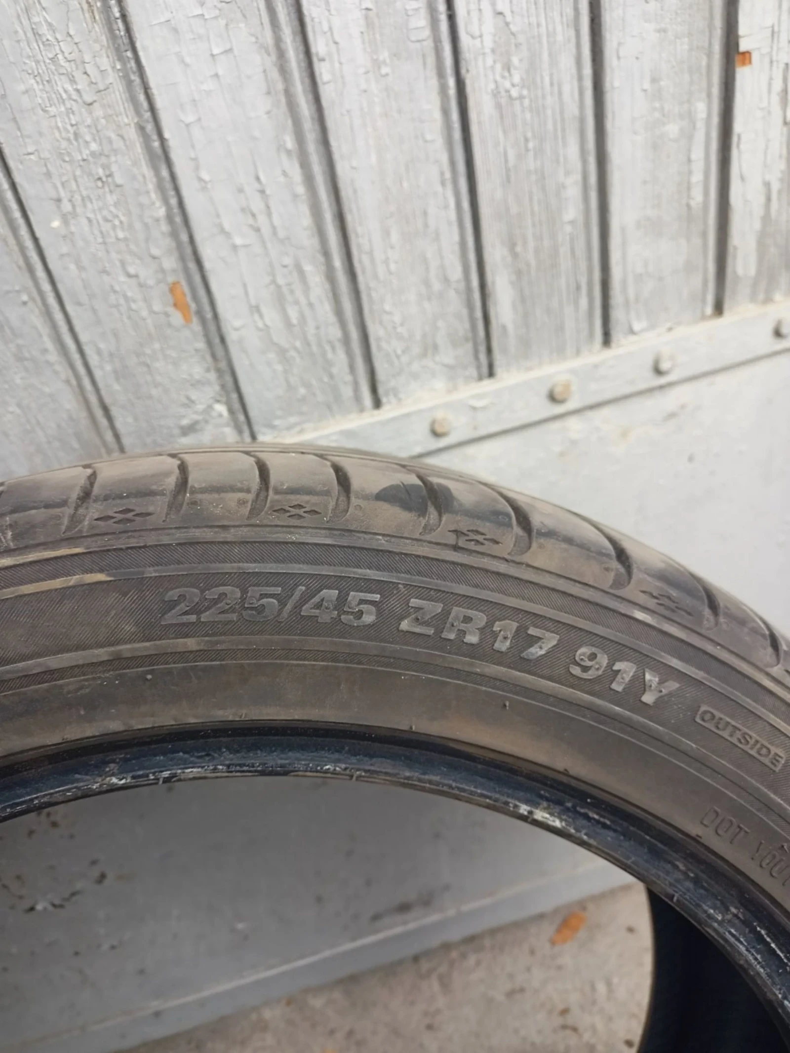 Гуми Летни 225/45R17, снимка 4 - Гуми и джанти - 54530338