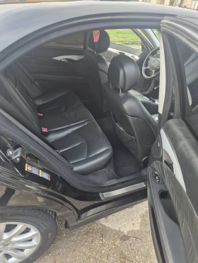 Mercedes-Benz E 280, снимка 12