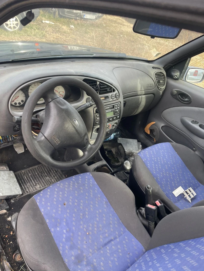 Ford Fiesta, снимка 6 - Автомобили и джипове - 45090022