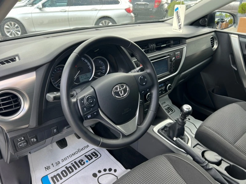 Toyota Auris 1.6VVTI* КАМЕРА* ТОП* , снимка 10 - Автомобили и джипове - 46355380