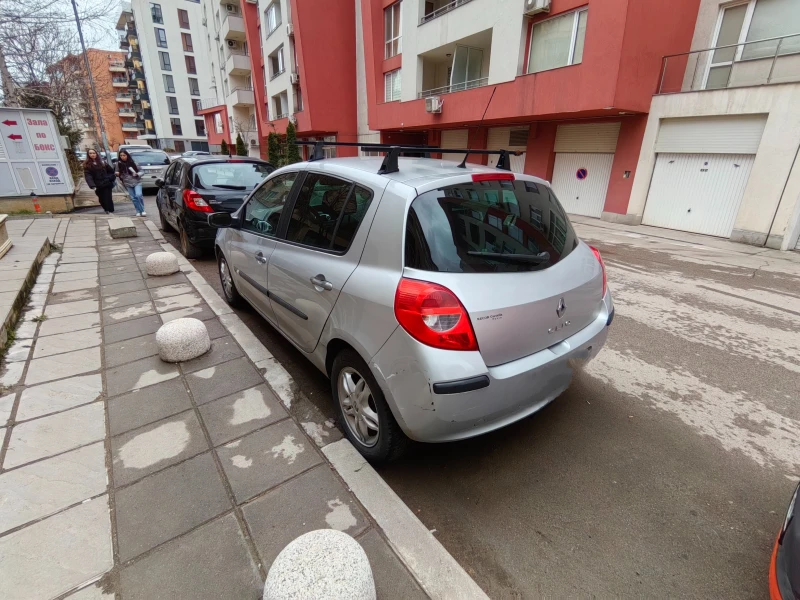 Renault Clio, снимка 4 - Автомобили и джипове - 47089532