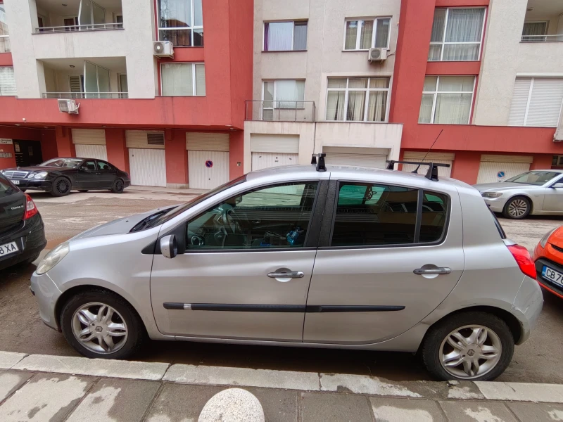 Renault Clio, снимка 5 - Автомобили и джипове - 47089532