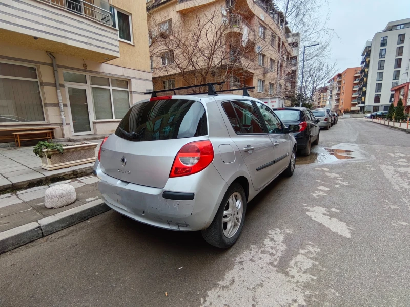 Renault Clio, снимка 3 - Автомобили и джипове - 47089532