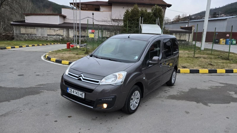 Citroen Berlingo Multispace 1.6HDI 120hp!! Evro 6B!!, снимка 4 - Автомобили и джипове - 48200535