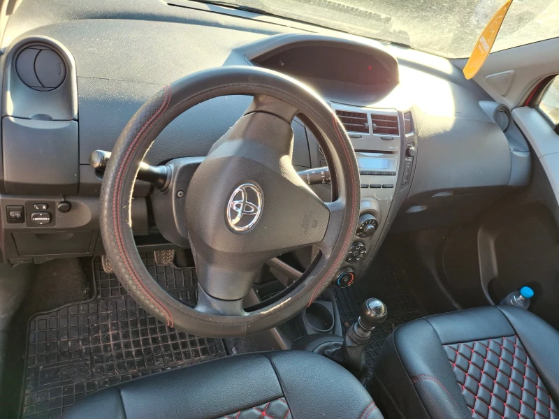 Toyota Yaris, снимка 8 - Автомобили и джипове - 48577832