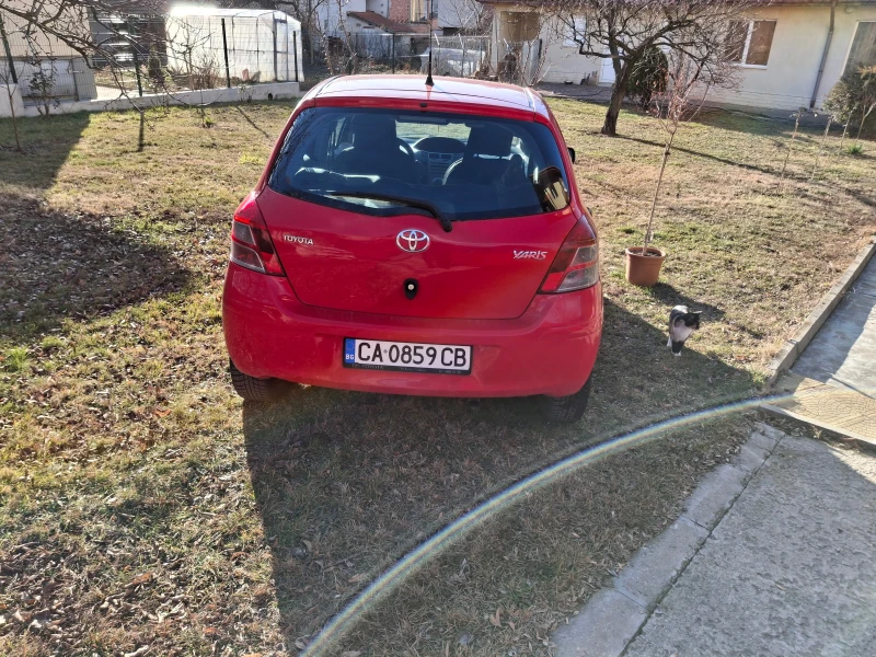 Toyota Yaris, снимка 14 - Автомобили и джипове - 48577832