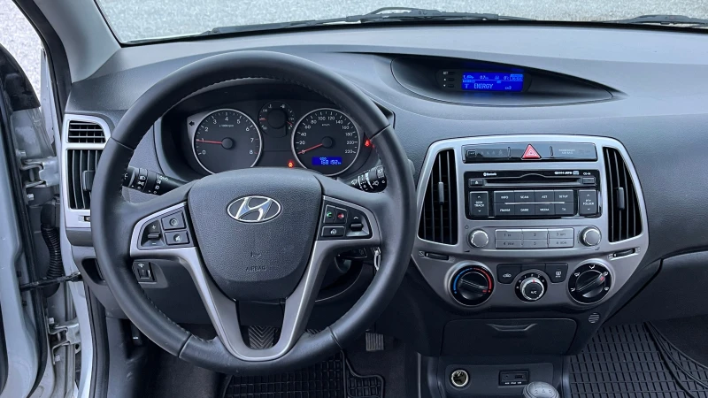 Hyundai I20  1.25 EURO 5, снимка 9 - Автомобили и джипове - 49497269