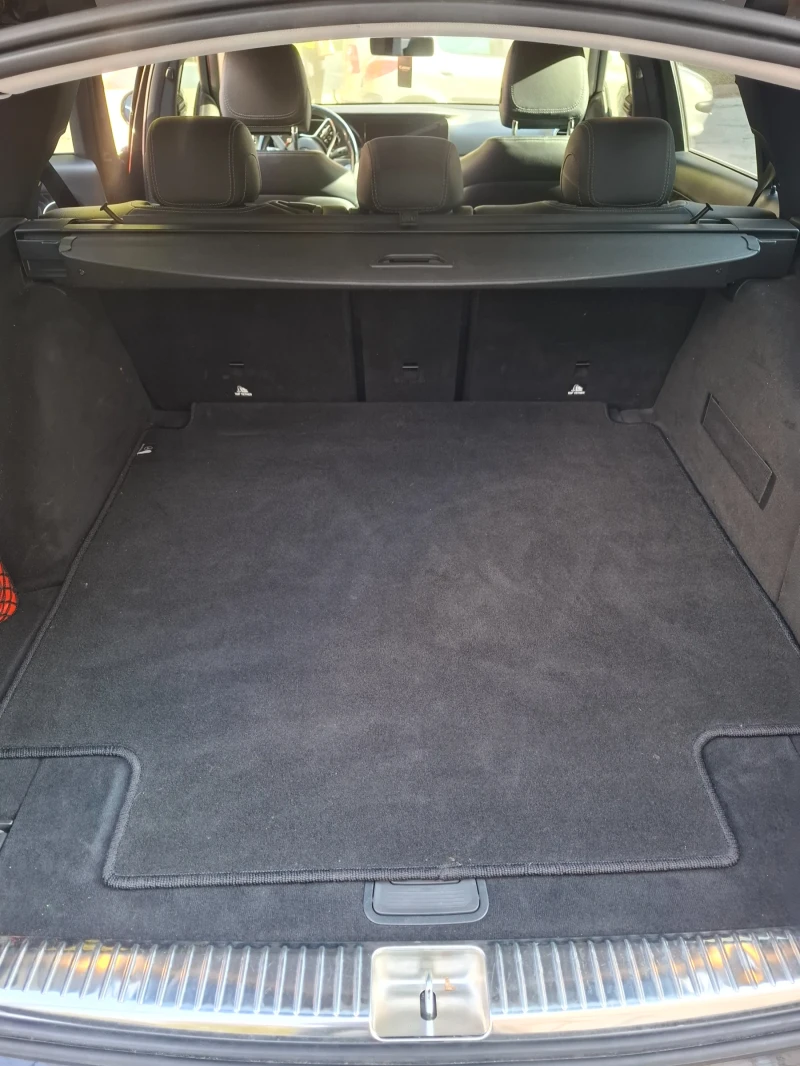 Mercedes-Benz 220 E 220 d, снимка 16 - Автомобили и джипове - 52135365