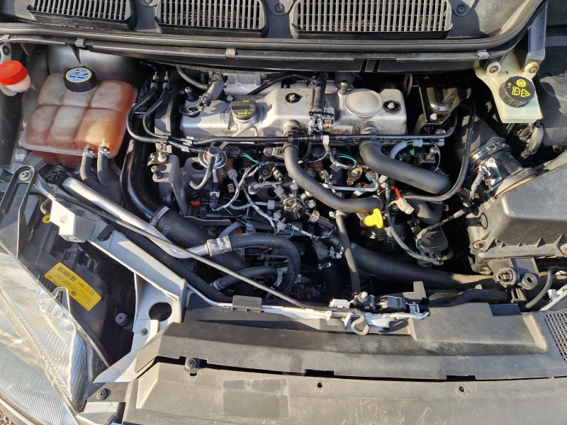 Ford C-max 1.8TDI/Подгряване/TV, снимка 13 - Автомобили и джипове - 52273856