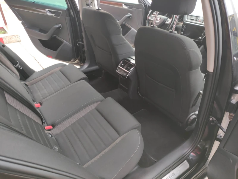 Skoda Superb Scout, снимка 6 - Автомобили и джипове - 52773902