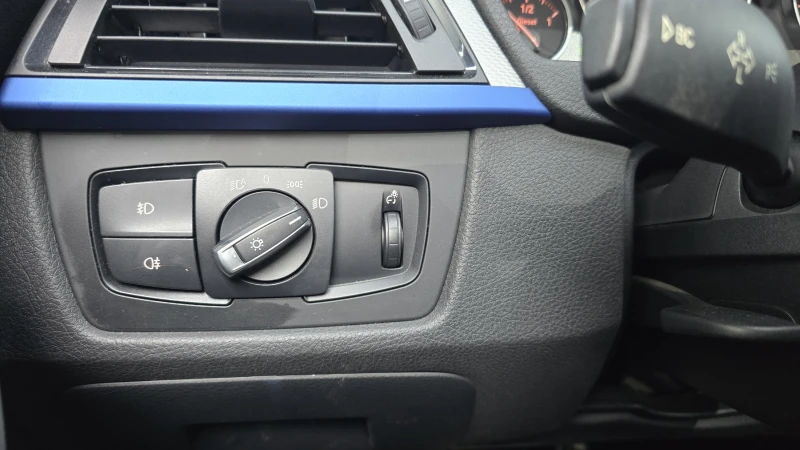 BMW 320 M-Performance EDITION autogeorge.com, снимка 15 - Автомобили и джипове - 52834756