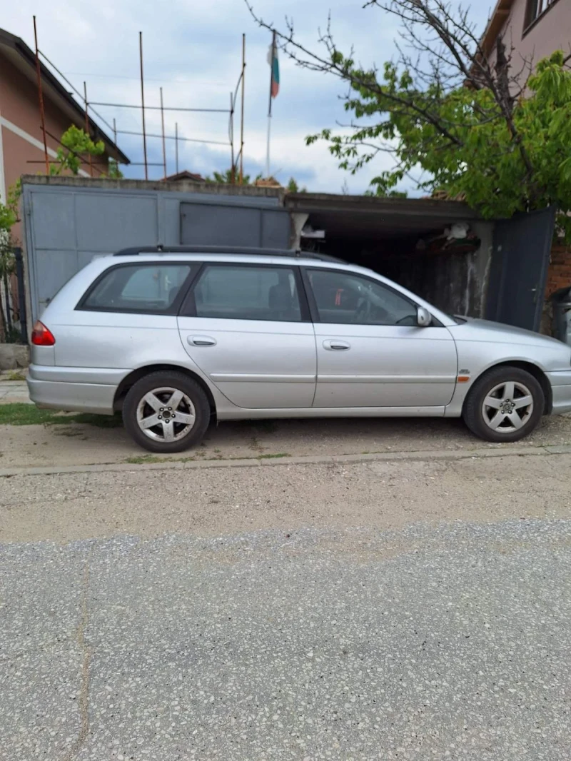 Toyota Avensis, снимка 2 - Автомобили и джипове - 53040525