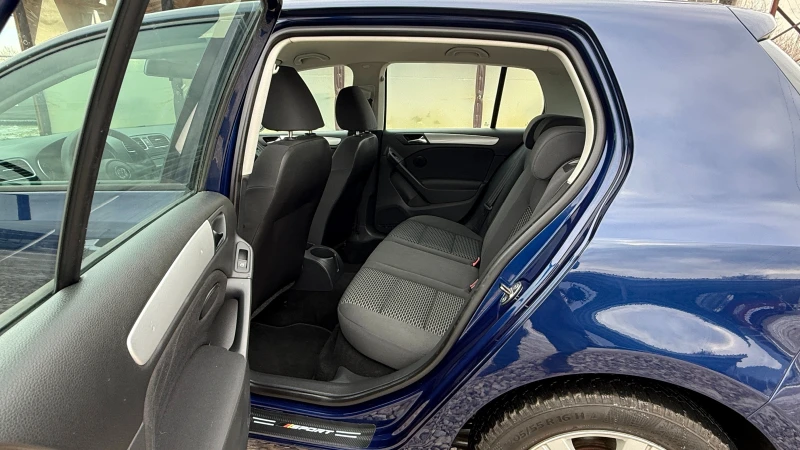 VW Golf 1.6TDI/105кс/5скорости/EURO 5/ВНОС ОТ ИТАЛИЯ/, снимка 16 - Автомобили и джипове - 53100112
