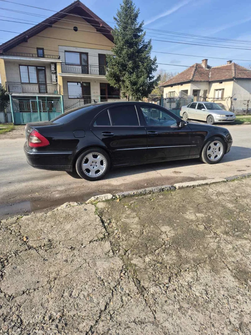 Mercedes-Benz E 280, снимка 13 - Автомобили и джипове - 53143762