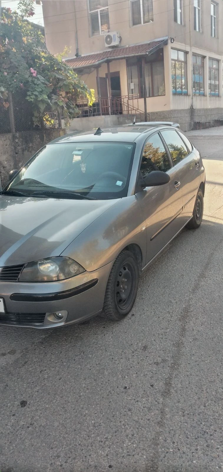 Seat Ibiza, снимка 3 - Автомобили и джипове - 47583817