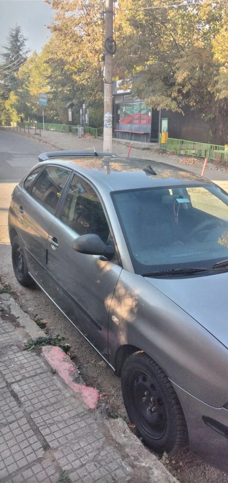 Seat Ibiza, снимка 2 - Автомобили и джипове - 47583817