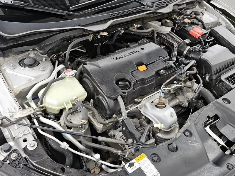 Honda Civic 2.0 10Th Generation, снимка 6 - Автомобили и джипове - 56354029