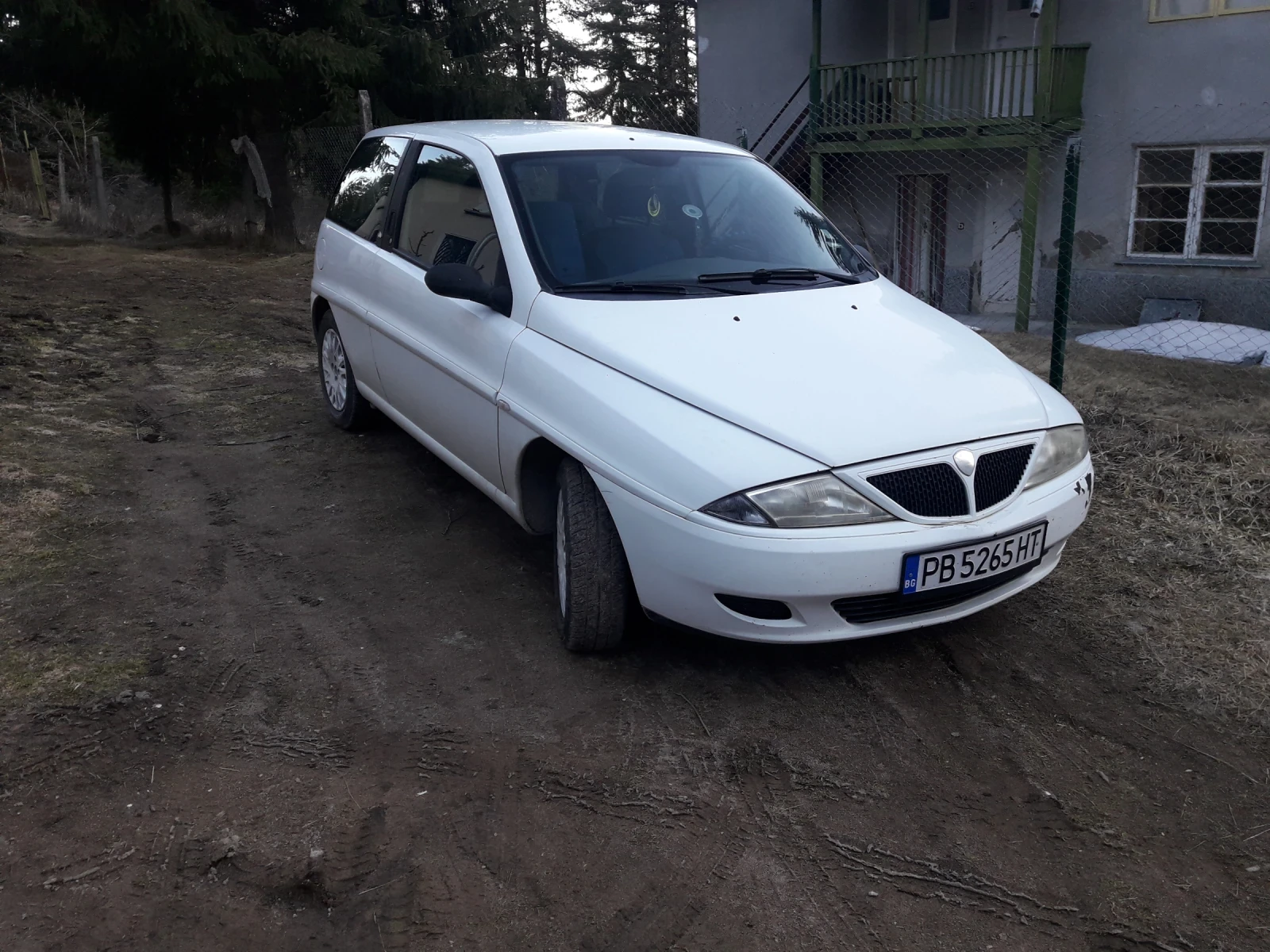 Lancia Ypsilon  - изображение 2