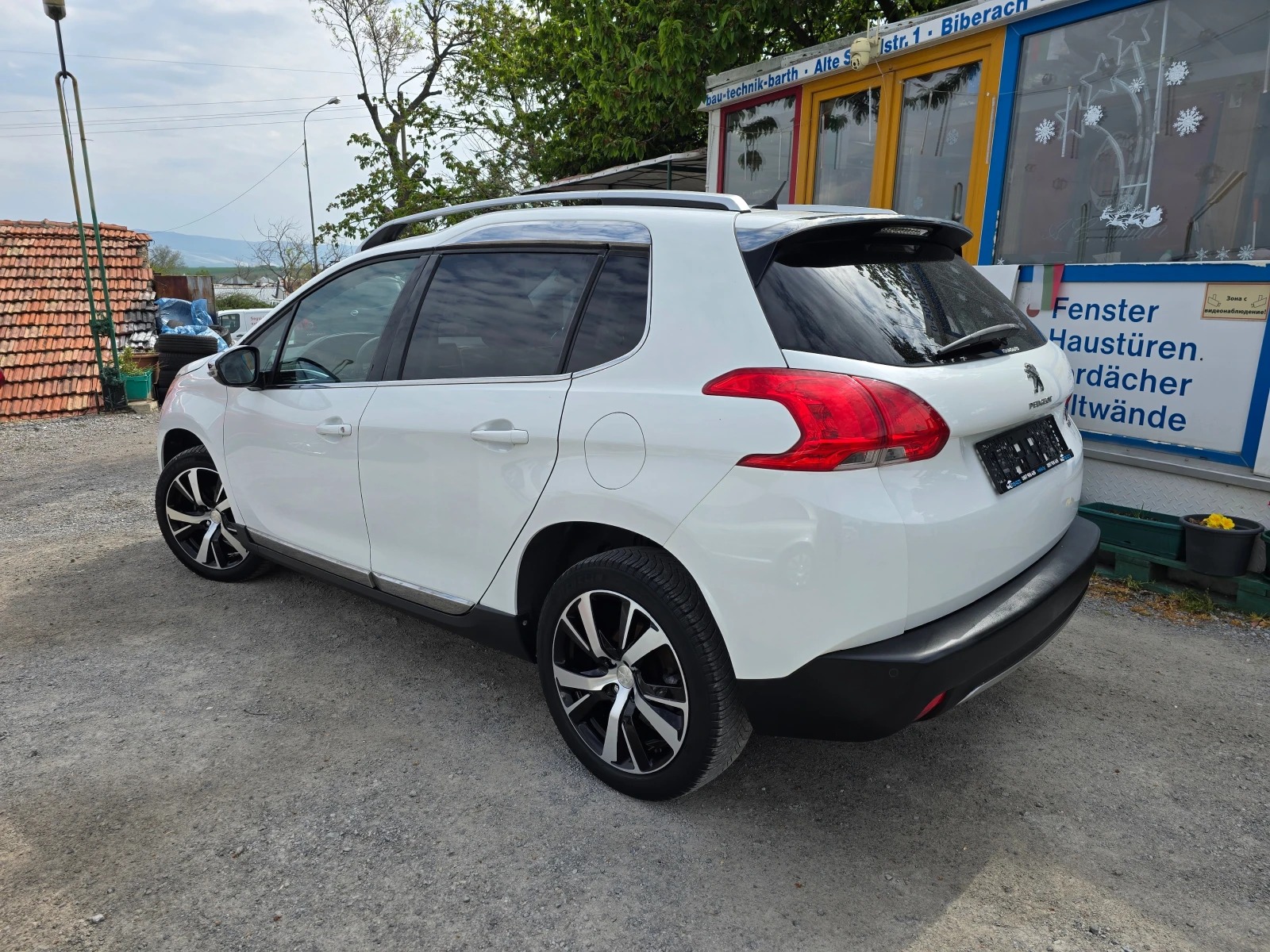 Peugeot 2008 1.6E-HDi-Full - изображение 6