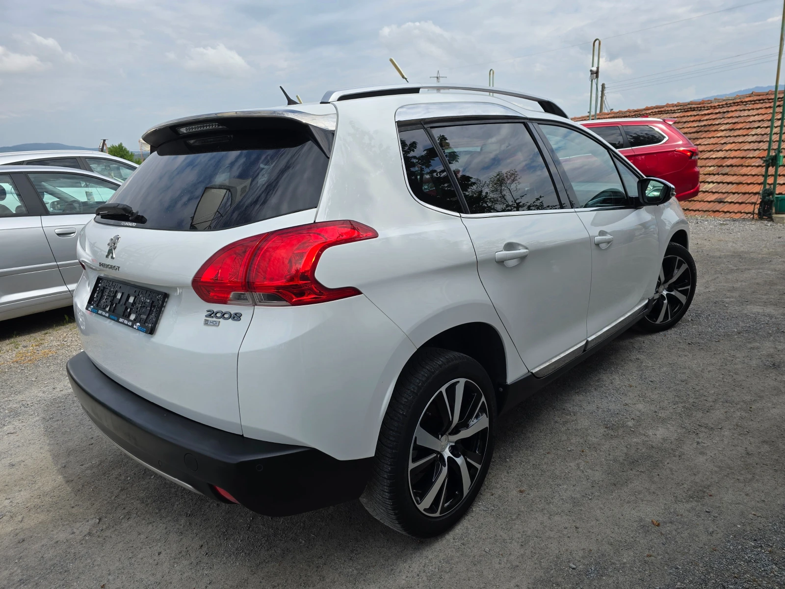 Peugeot 2008 1.6E-HDi-Full - изображение 4