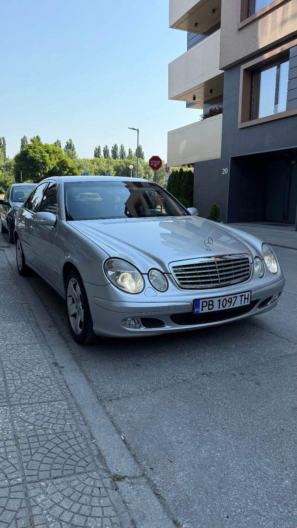 Mercedes-Benz E 320  - изображение 2