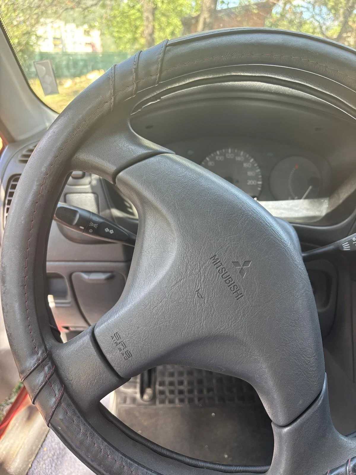 Mitsubishi Colt  - изображение 7