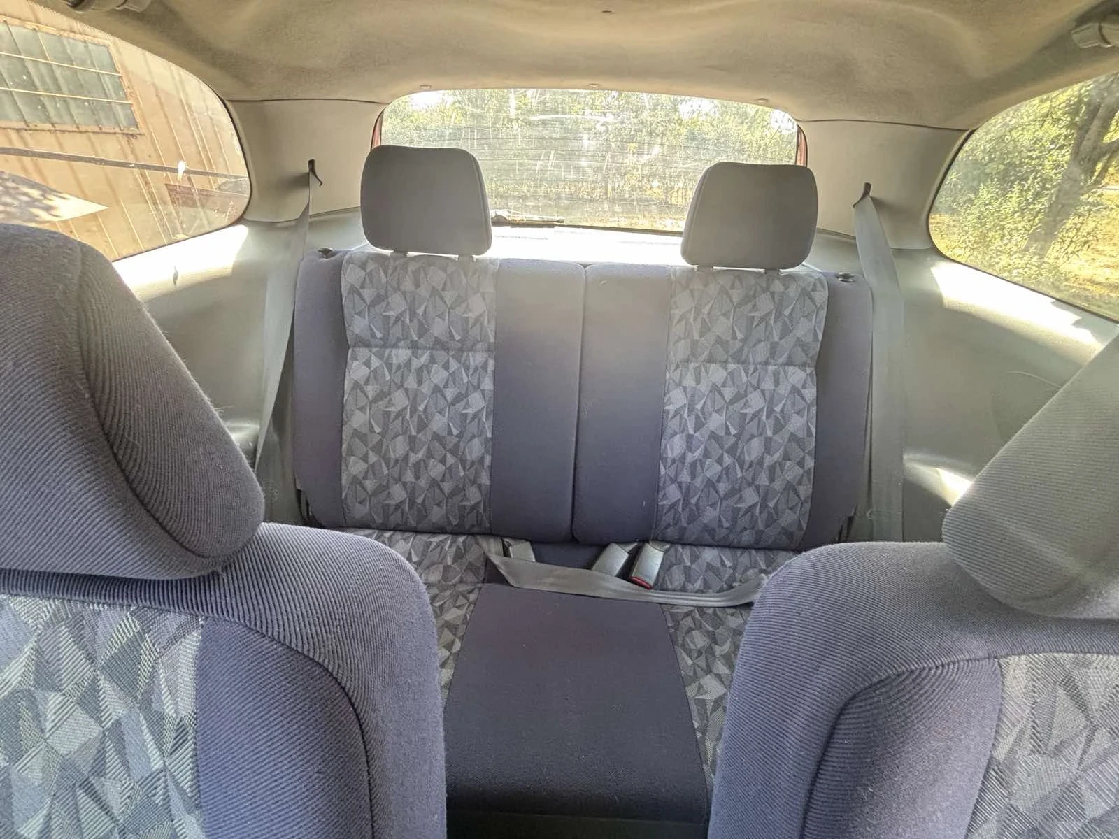 Mitsubishi Colt  - изображение 8