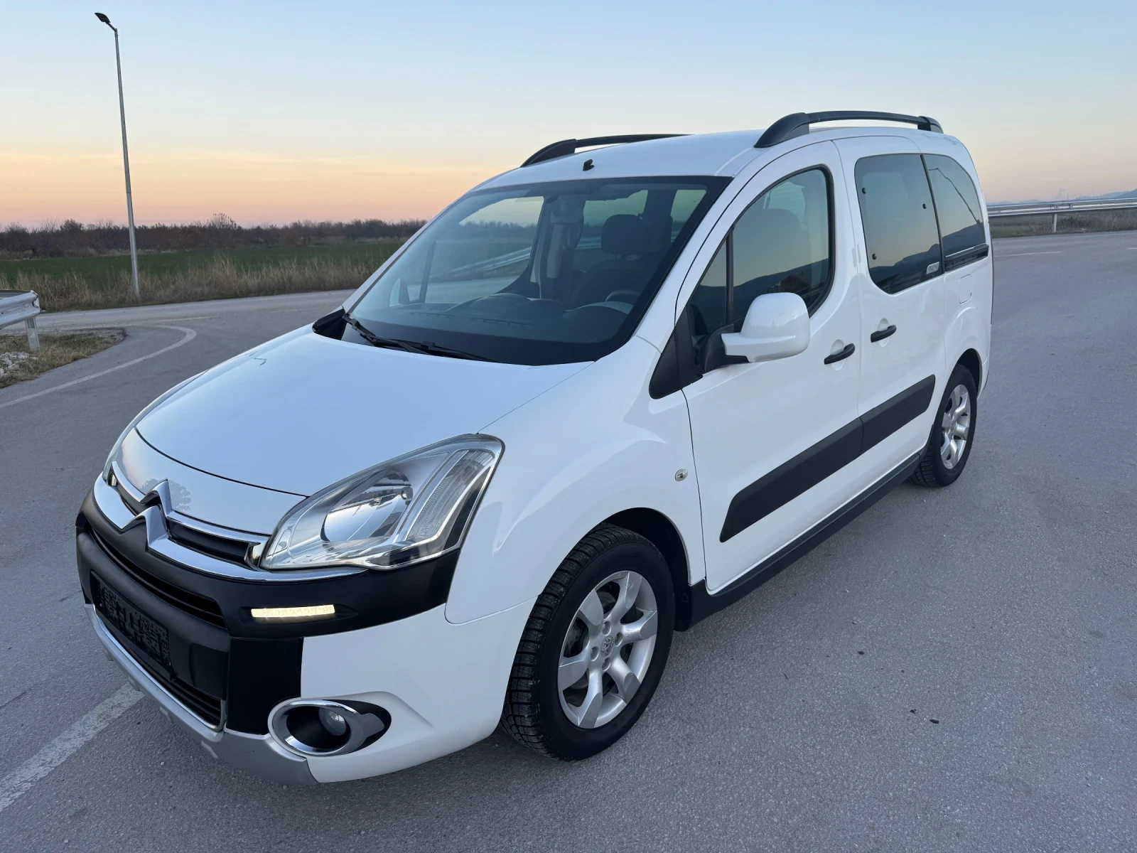 Citroen Berlingo 1.6HDI FACELIFT::XTR:: | Mobile.bg   1