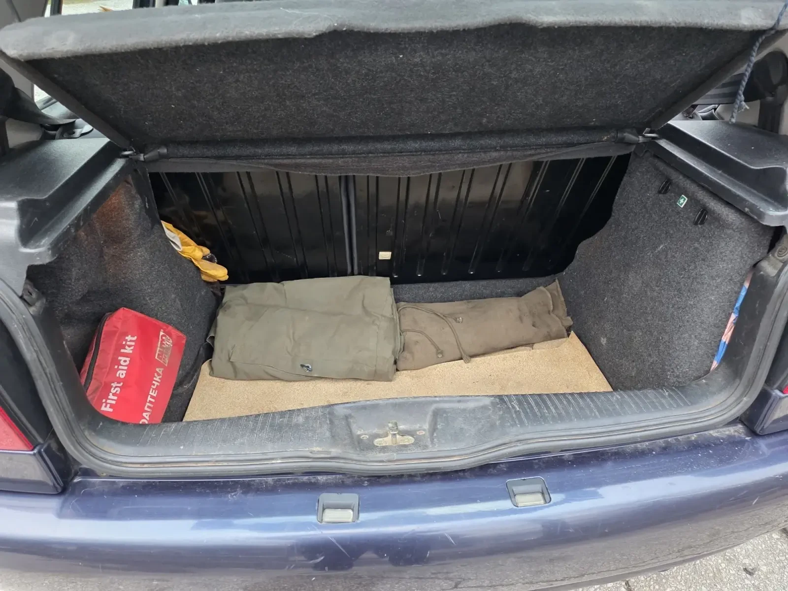 VW Polo 1400 - изображение 9