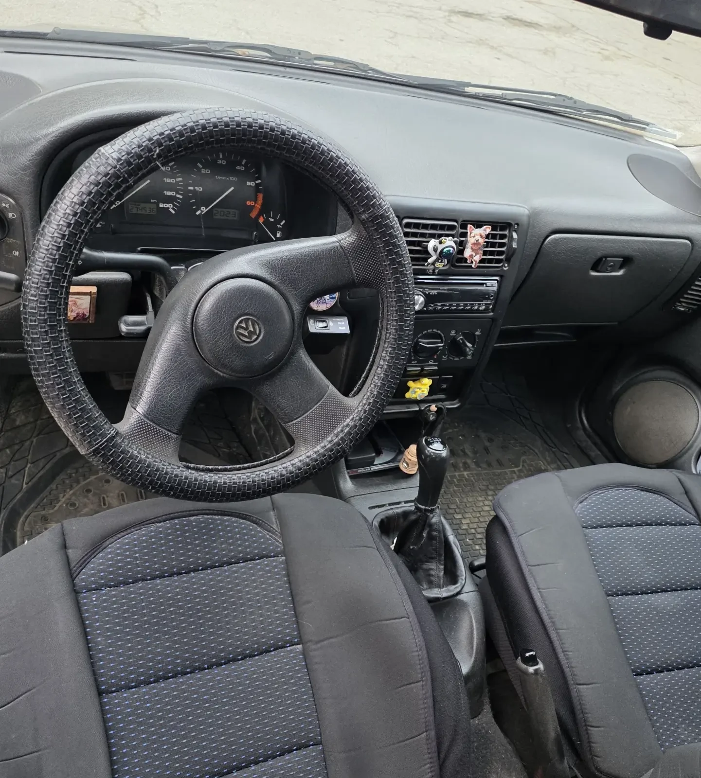 VW Polo 1400 - изображение 5