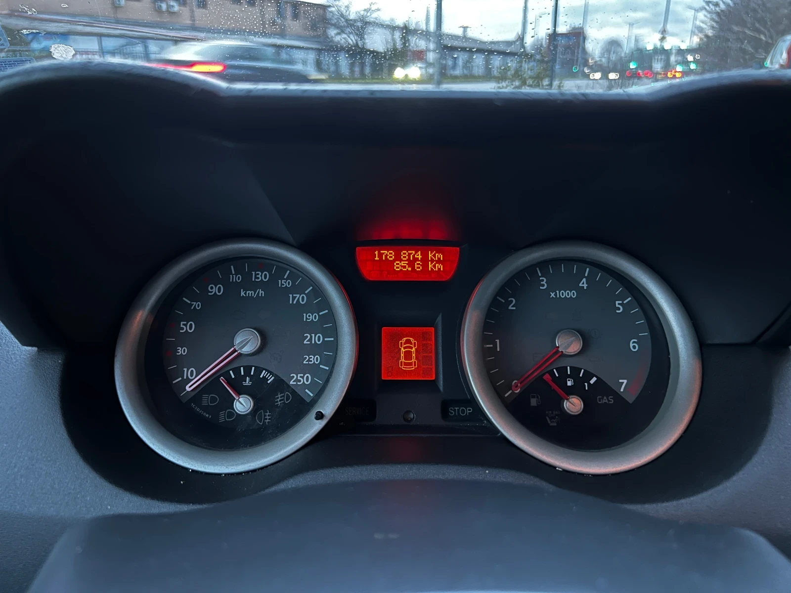 Renault Megane 1.6 16V LPG, снимка 12 - Автомобили и джипове - 53748199