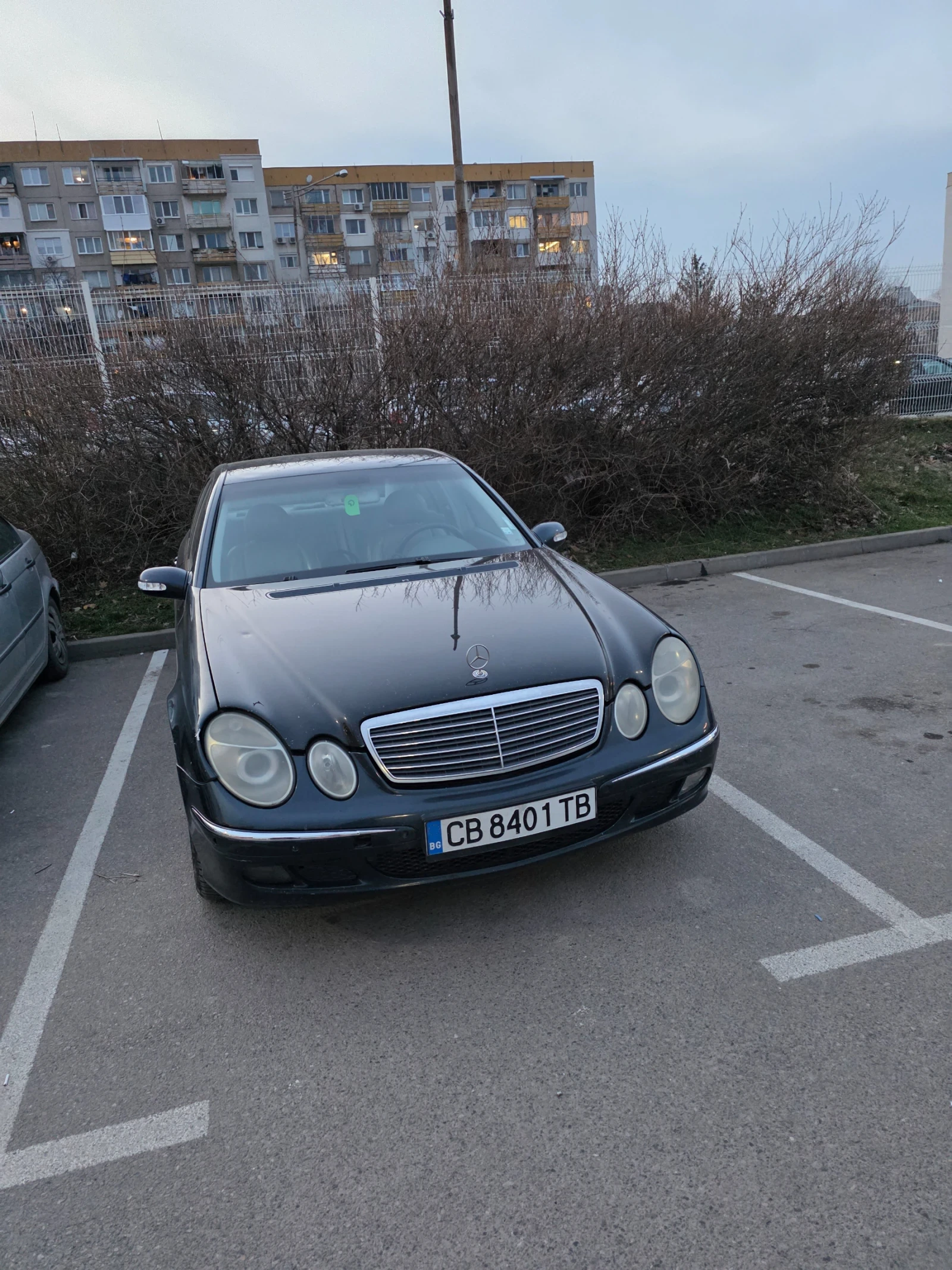 Mercedes-Benz E 240 W 211, Elegance, снимка 2 - Автомобили и джипове - 53758613