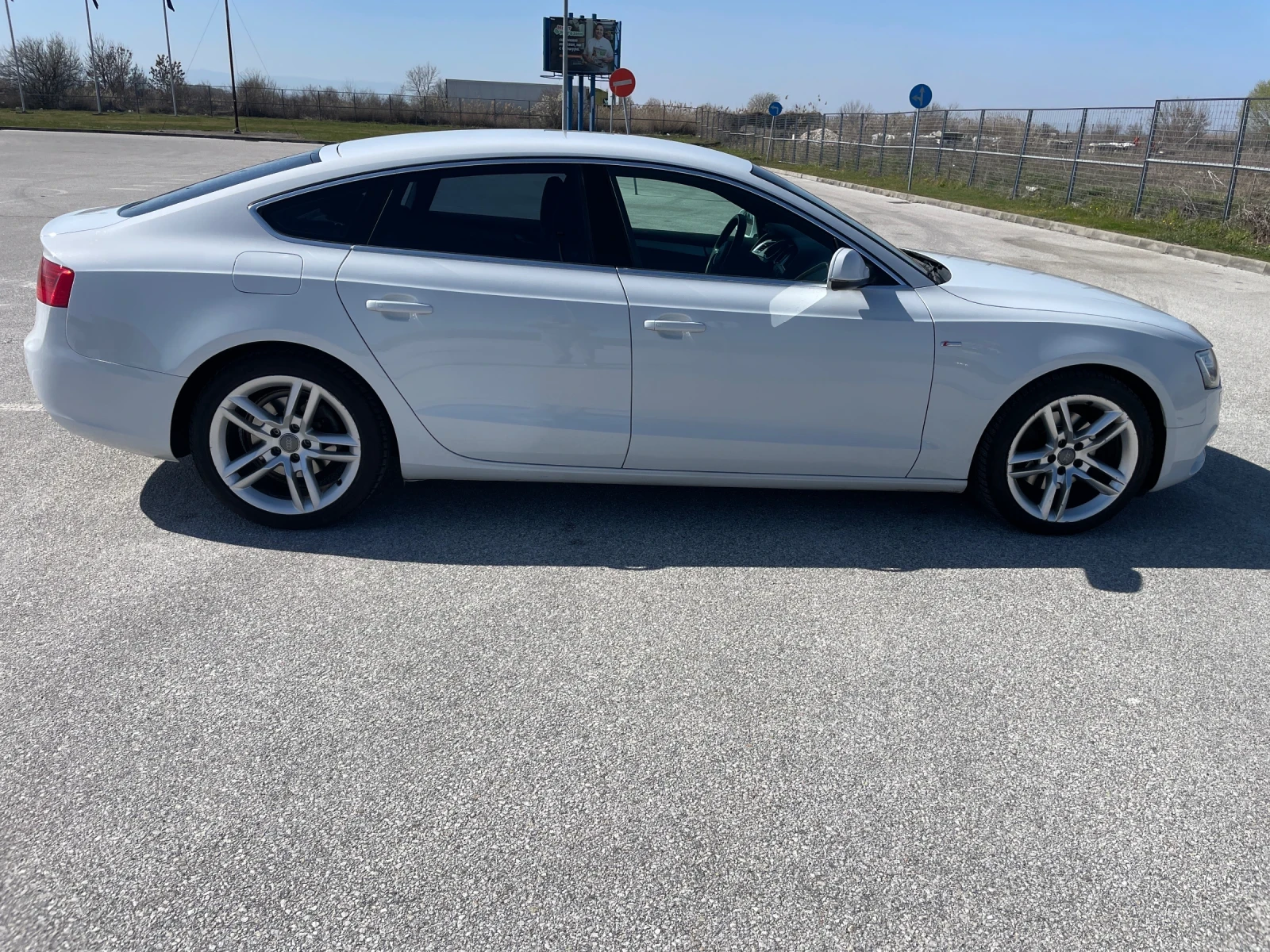 Audi A5 2.0 TDI S-line, снимка 5 - Автомобили и джипове - 53845980