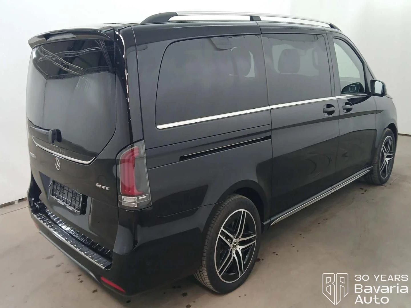 Mercedes-Benz V 300 d lang 4MATIC 9GTronic AVANTGARDE, снимка 4 - Автомобили и джипове - 53918552